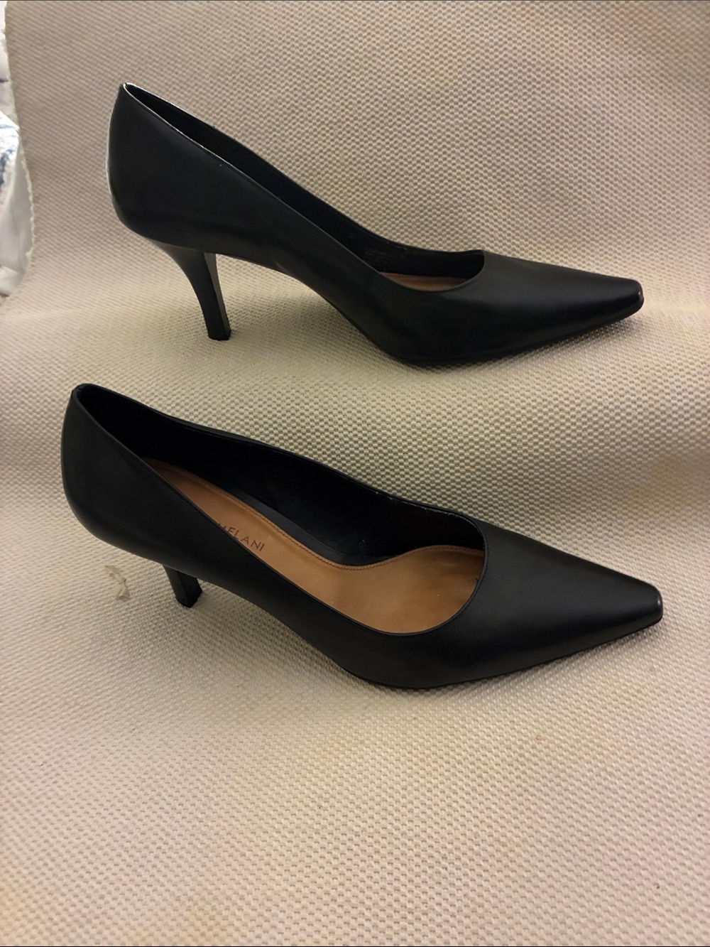 Antonio Melani Classic Black Pointed-Toe Women's Pumps